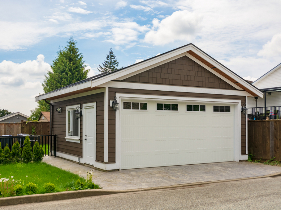 garage exterior painting 2