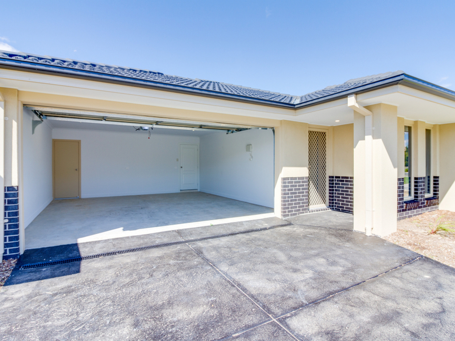 garage exterior painting 3