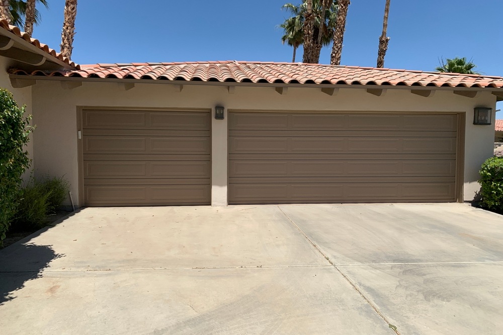How to Refresh Garage Walls and Doors with Professional Garage Painting